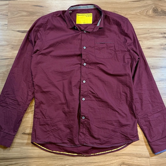 No Brand Other - Descendant of Thieves Men’s L Burgundy Dot Button Shirt